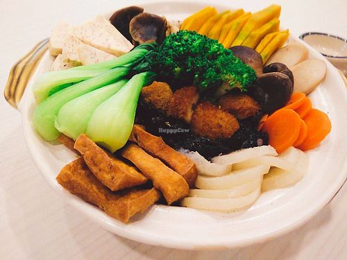 Prosperity Poon Choy
yummy soup based & many ingredient inside  at Fresh Moment in Penang