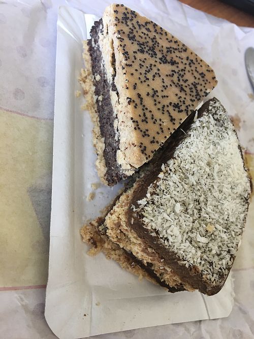 Raw cakes at Veggie Nyers in Budapest