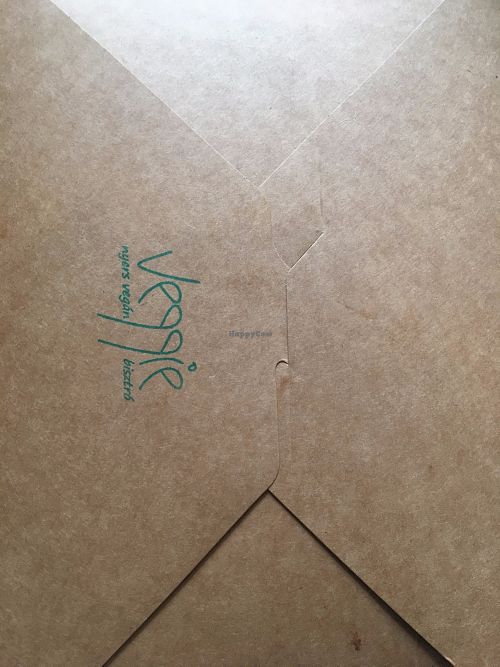 The cake box come in these cute carton boxes :) at Veggie Nyers in Budapest