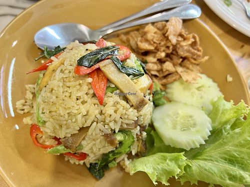 Thai green curry stir fried rice - ข้าวผัดเขียวหวาน #Veganuary at Veggie Chef in Bangkok
