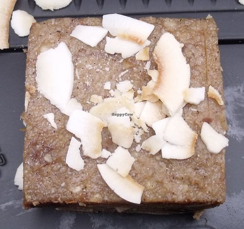 Raw vegan carrot cake at HälsoFreak - Granden in Linkoping