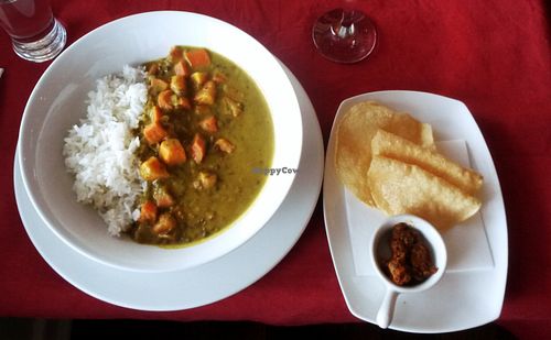 Lentil and sweet potato curry at The Elphinstone Hotel in Elphinstone