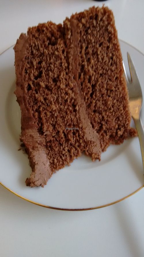 Vgan chocolate cake at Jeelie Piece in Edinburgh