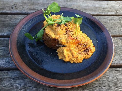 Scrambled tofu on hash brown  at Ray Cafe in Brunswick