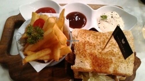 Vegan BLT with chips at Veganerie Concept - Benjasiri Park in Bangkok