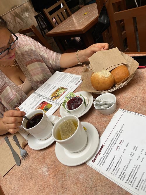 To start tea, coffee, bread  at La Zanahoria - Centro in Puebla