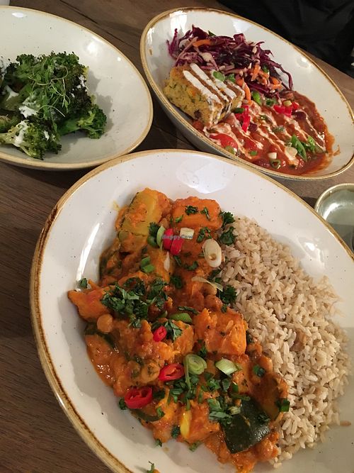 Curry and chilli sin carne at Deliciously Ella - Seymour in London