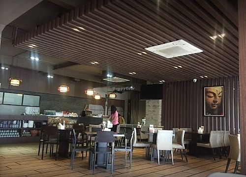 inside at Ereenzu Restaurant in 