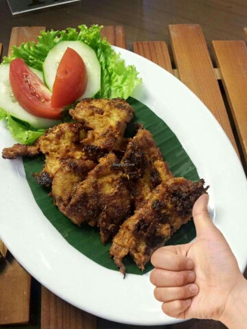 Cheerful Bakar (grilled cheerful mock meat) at Cheerful Cafe in 