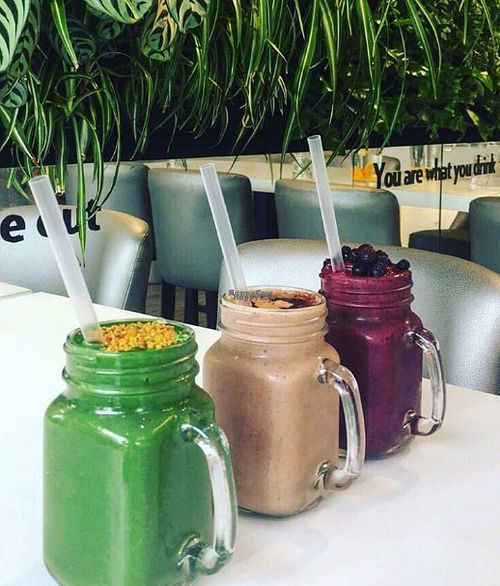 Smoothies at The Juice Smith in Cobham