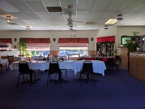 Inside seating at China Chef in Cotati