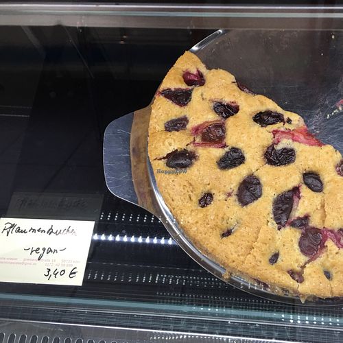 one vegan cake per day at Kutsche Kaffeehaus in Cologne