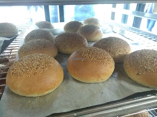 Vegan Organic Burger Buns at Squitti in Utrecht