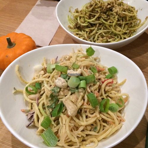 Pad Thai and zoodle bolognese at Rawlicious Ottawa in Ottawa