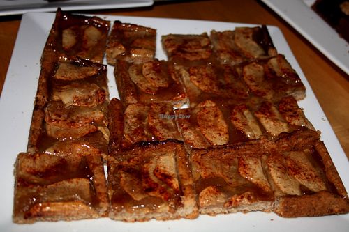 Pastel: apple pie with caramelized walnut - vegan at Seneville Cafe in Timisoara