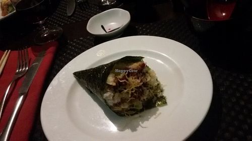 vegan Temaki con avocado e tempura at Asia Fusion Sushi in Paderno Dugnano