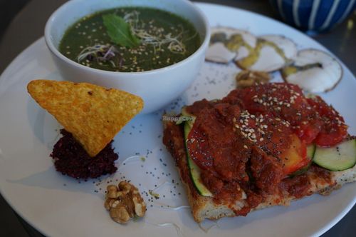 Brunch (Savory plate) [vegan] at Lula Cantine Bio & Veggie in Paris