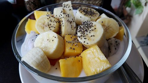 coconut yogurt granola bowl at One Yoga Cafe in Koh Phangan