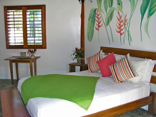El Colibri room at Casa AbundancYah B&B in Bocas Del Toro