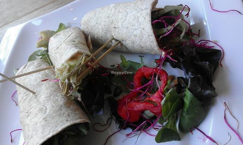 vegan wraps with humus and avocado at Koffie&Koffie in Ede
