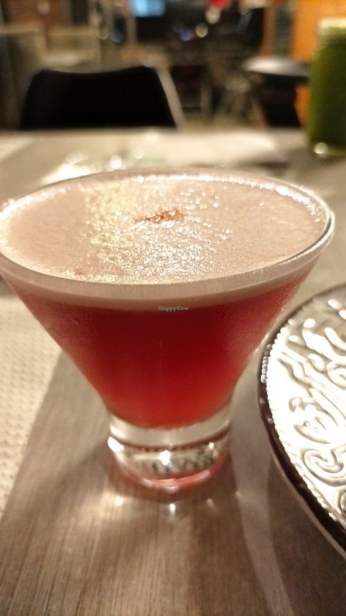 Pisco sour de uva Borgoña at Seitan Urban Bistro in Lima