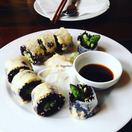 Asparagus sushi roll at Zen House in Berlin