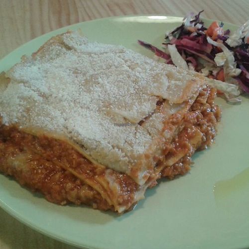 lasaña at La Alpargata in Madrid