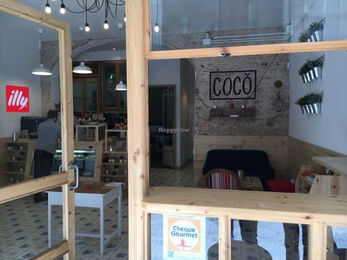 looking in  at COCO in Barcelona
