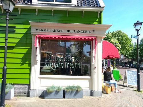 the outside at Het Zaanse Bakkertje / Dutch Vegan Bakery in Zaandijk