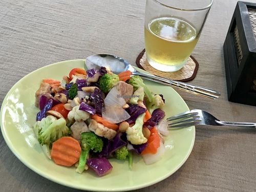 Stir fried veges with cashews and tempeh at Pink House Garden in Chiang Mai