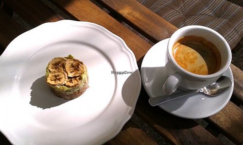 Organic coffee and raw cake at BioCasa in Malaga