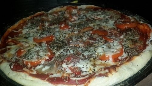 pizza margarita at Veggies Pizza in Alajuela