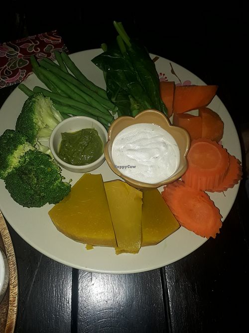 Steamed veggie plate at Taboon in Koh Phangan