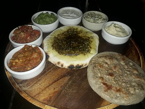 Dips combo set at Taboon in Koh Phangan