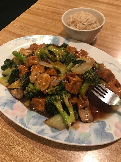 Vegetables and tofu with garlic sauce and brown rice at China Garden in Orono