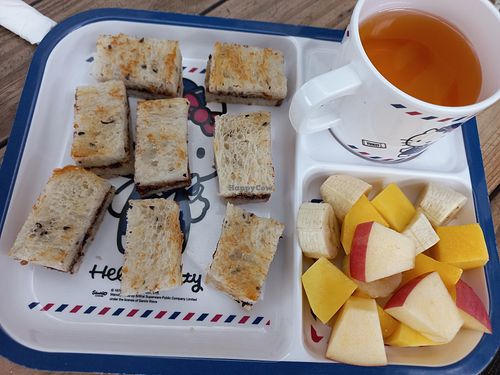 Peanut butter & jelly sandwich on tofu bread with fruit and apple juice at Food4Thought in Chiang Mai