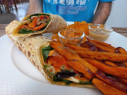 Hummus wrap at Food4Thought in Chiang Mai