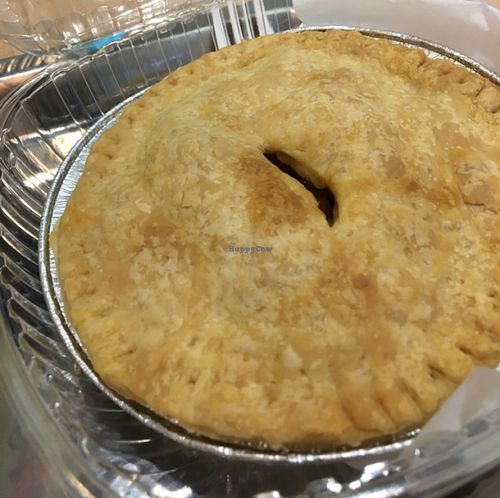 I admit I'm lousy at photo taking and not doing the food justice... ;( this monkey head mushroom pie is very tasty  at Blue Bistro SG Cafe in Central Singapore