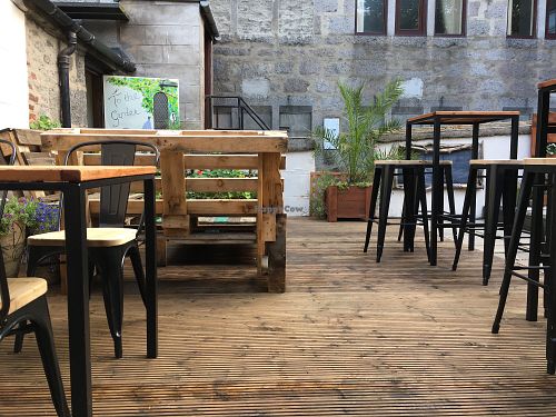 garden at Bonobo Cafe in Aberdeen
