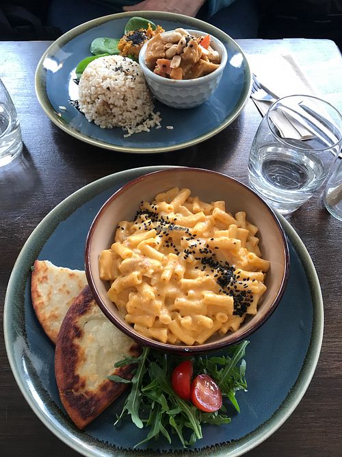 MacnSheese! at Bonobo Cafe in Aberdeen