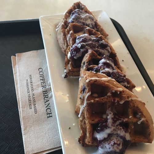 Gaufre bleuets et chia at Copper Branch - Mont-Royal in Montreal