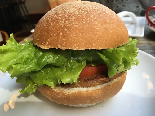 Vegan Burger at LN Fortunate Coffee in Hong Kong Island