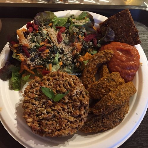 assiette crudi/alimentation vivante :-)) at Mon Espace Vege in Poitiers