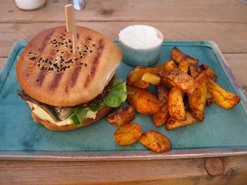 black bean burger at Zwei und Zwanzig in Geisenheim