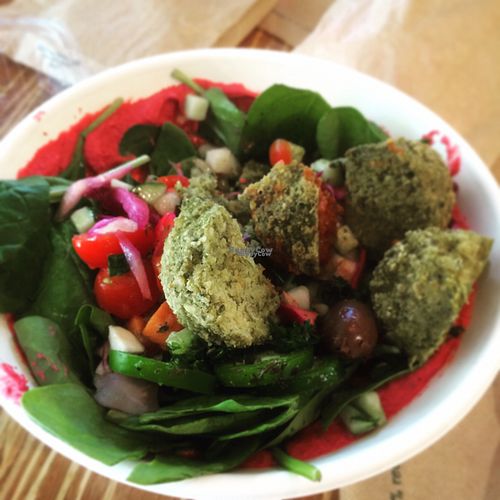 Salad bowl with beetroot-hummus and falafel (vegan) at Tahaza Hummus Kitchen in Cambridge