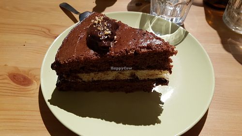 Layer cake choco-vanilla at B12 in Toulouse
