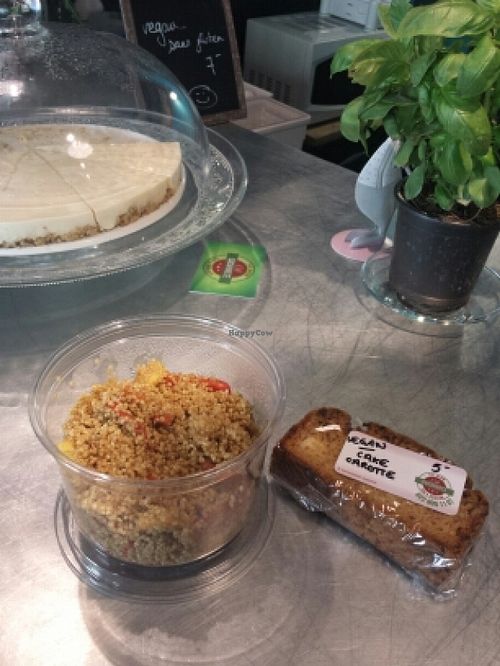 couscous salad and vegan carrot cake at Cafe Cacahuete in Geneva