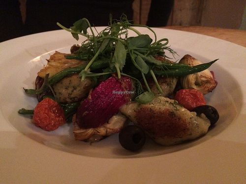 Herb Gnocchi with garlic green beans, caramelised red onion, artichoke, olives and slow roasted tomato.  Another fav.  at Earth and Stars in Brighton