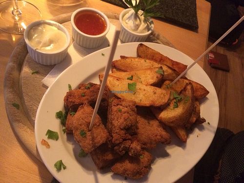 chicken nuggets & potato wedges at Steffenhagen in Dresden