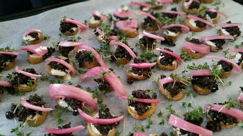 Samples of potato with dressing and toppings at Souls in Copenhagen
